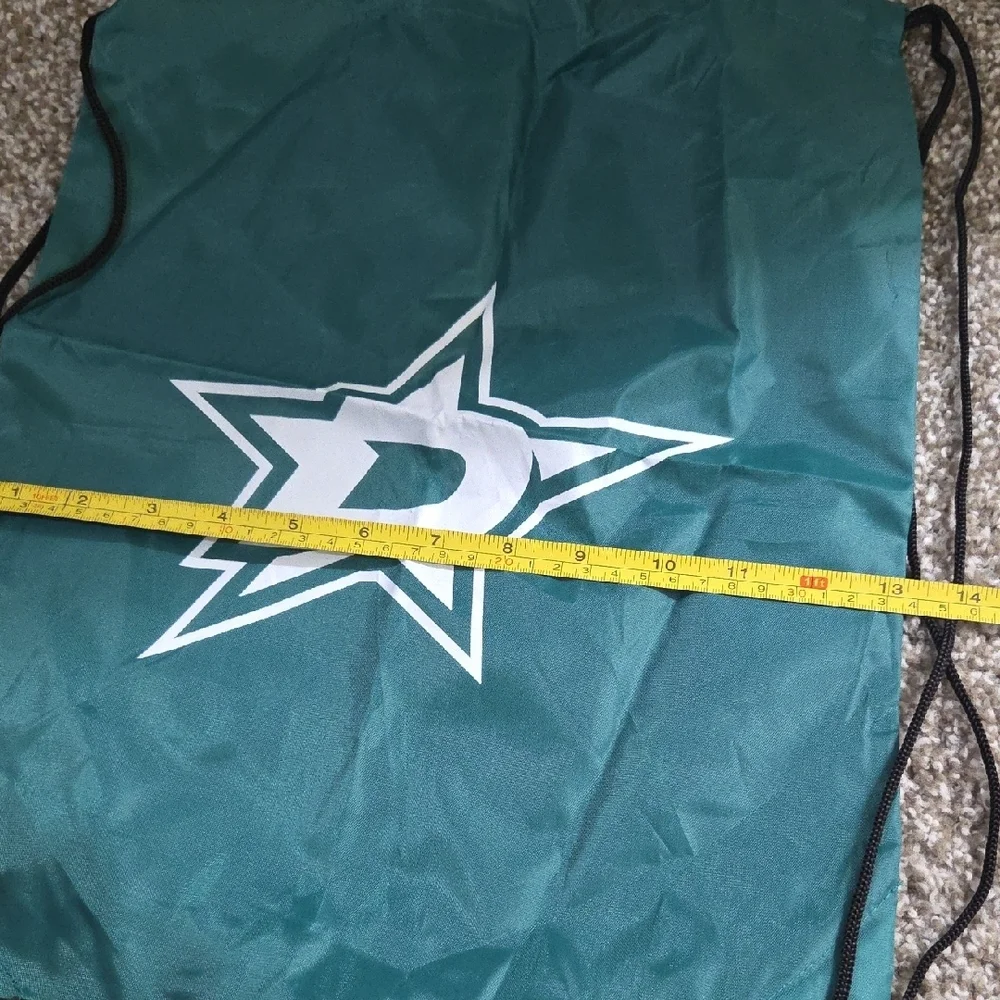 Set of 2 ~ Dallas Stars Green Drawstring Backpack